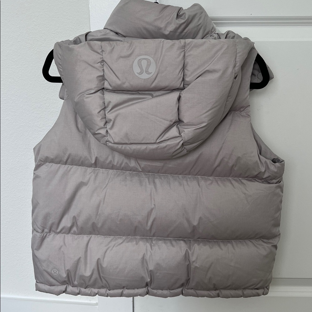 lululemon athletica Wunder Puffer Vest size 2 - Picture 4 of 7